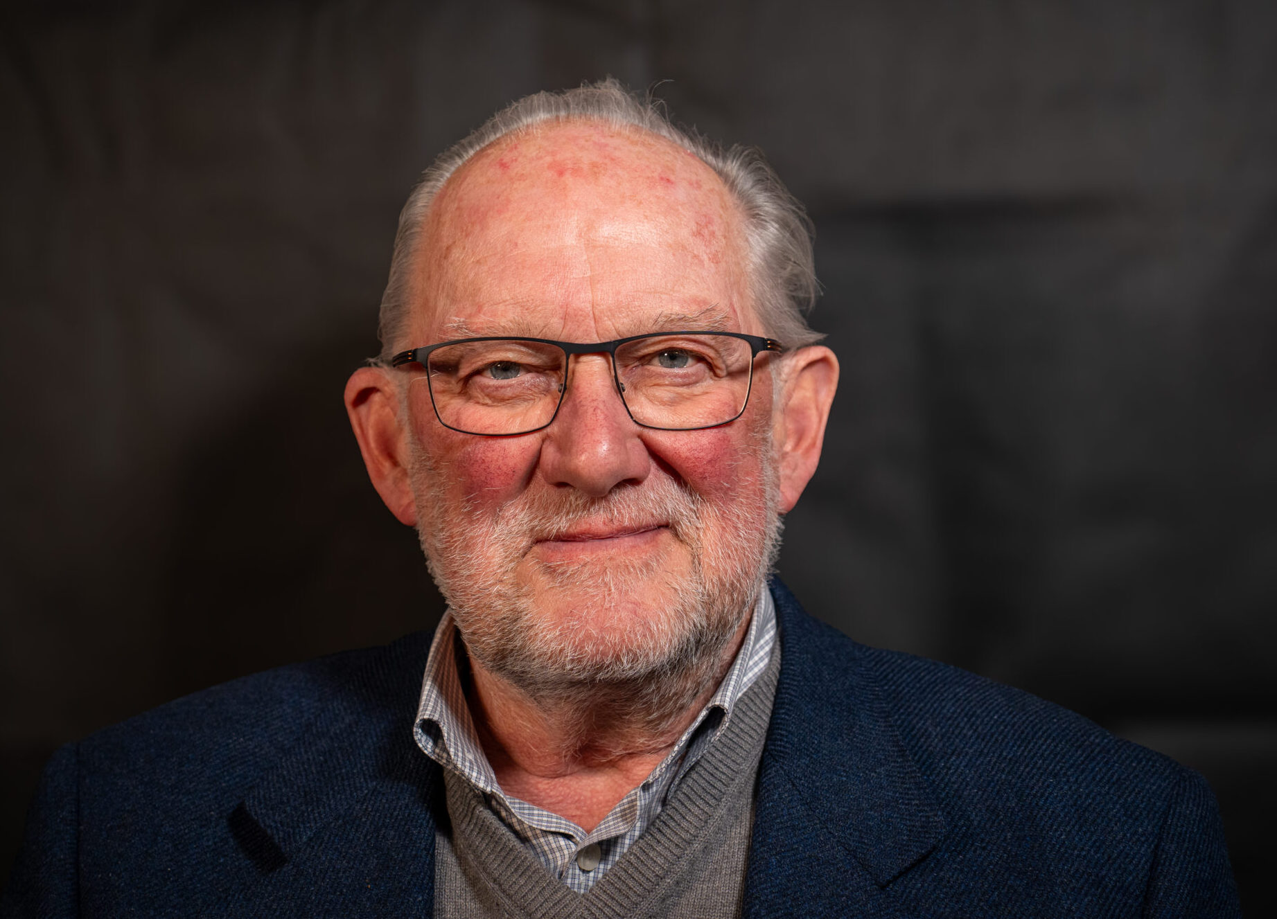 Dr. Ian Smith